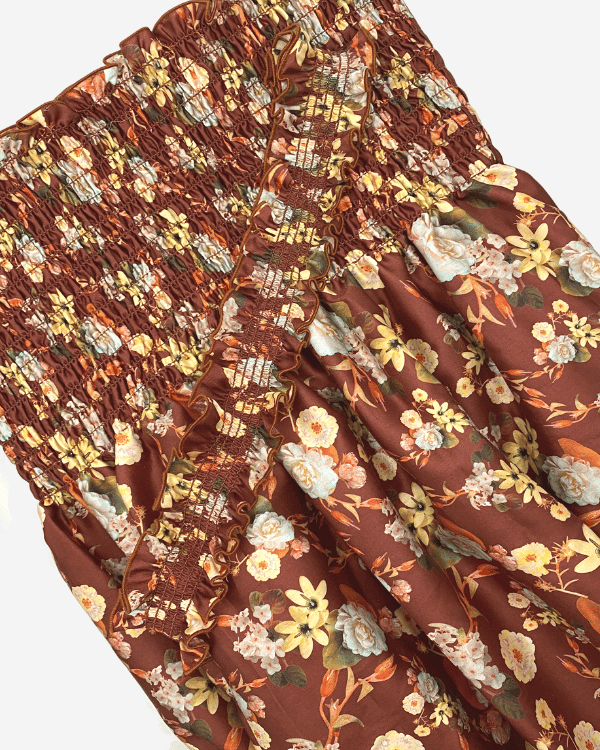 Multicolor Cinnamon Wildflower Floral Fabric Shirred by the Yard 40”L, Photo of Shirred Fabric and Strap