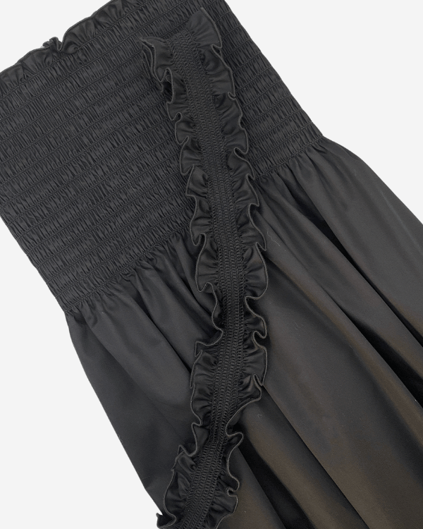 Smocked Shirred Fabric in Black Cotton Sateen | 3/4 Yd x 42"Threadymade$7.5$28.0