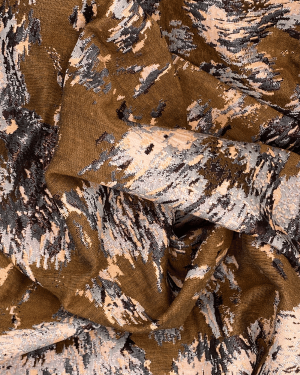 Luxe Jacquard Brocade - Elegant Weaves Await!